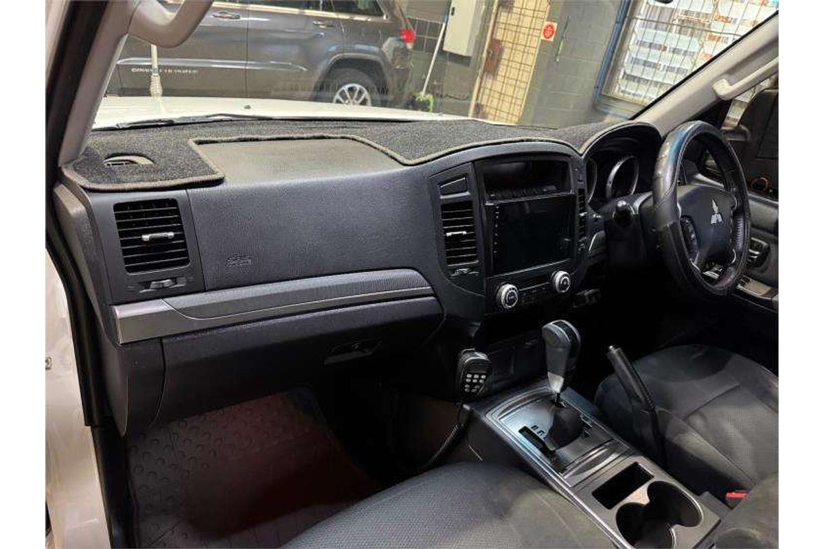 2010 Mitsubishi Pajero GLX NT