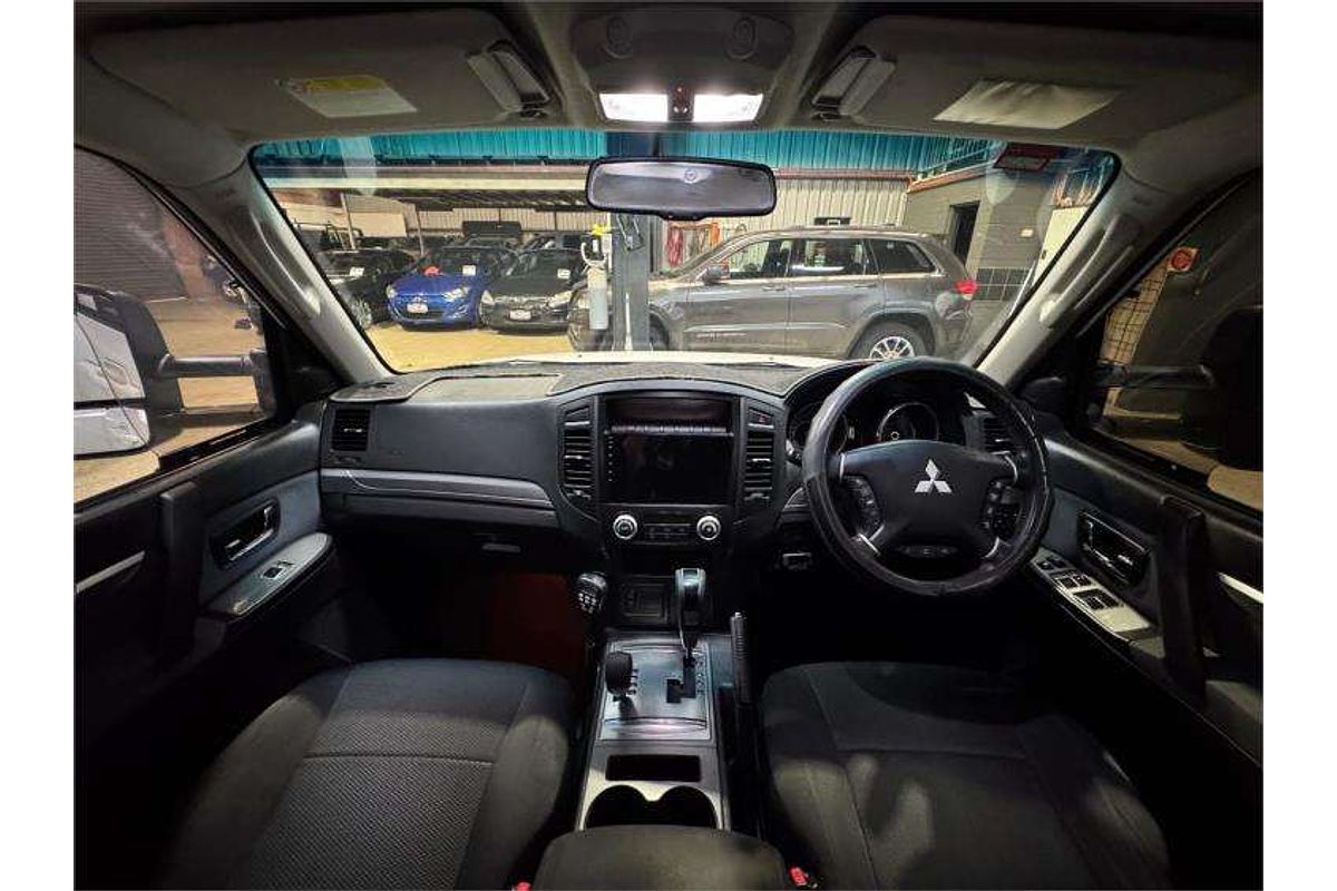 2010 Mitsubishi Pajero GLX NT