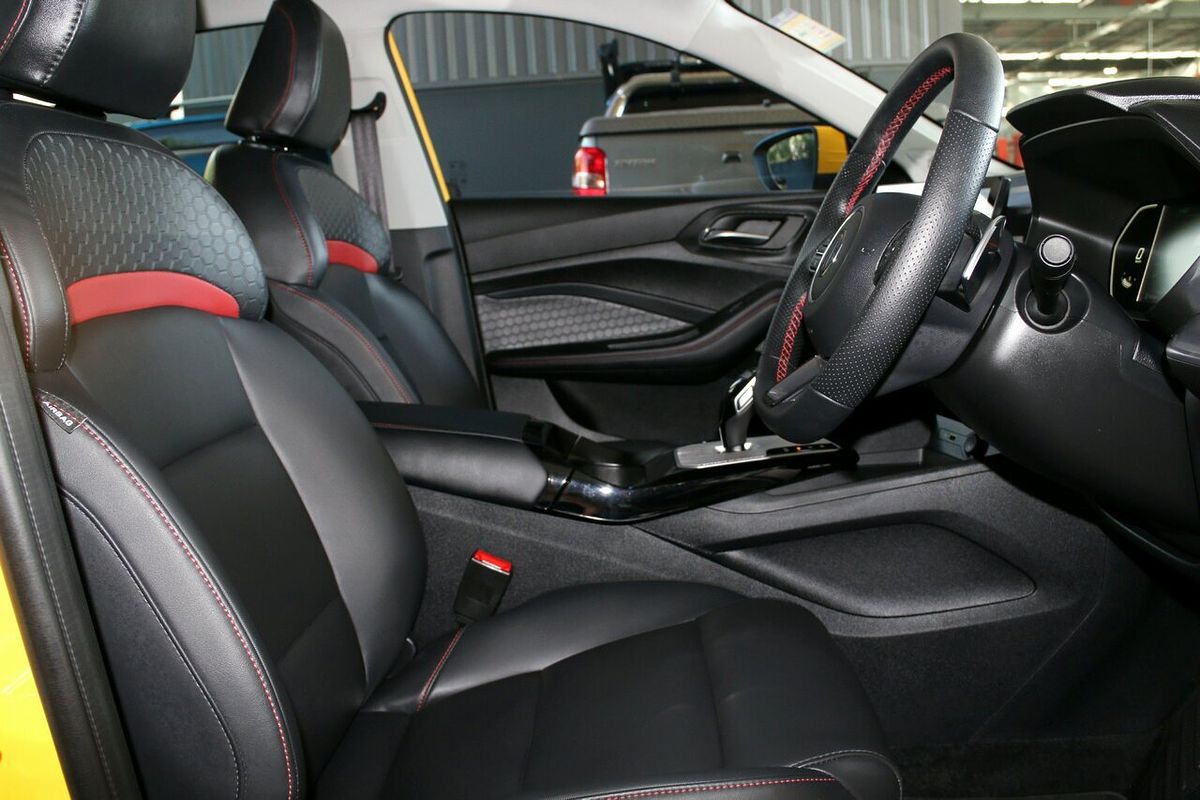 2024 MG MG5 Essence