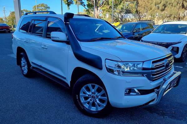 2017 Toyota Landcruiser Sahara VDJ200R