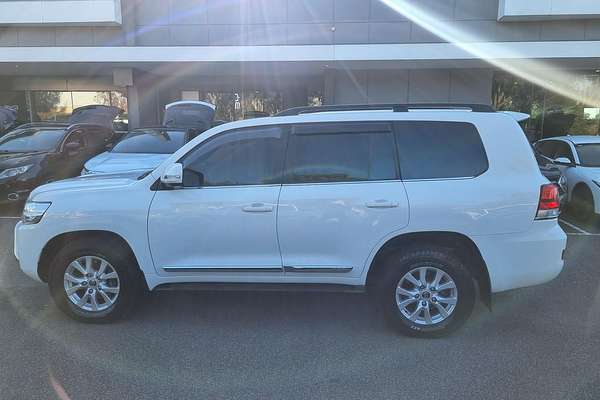 2017 Toyota Landcruiser Sahara VDJ200R