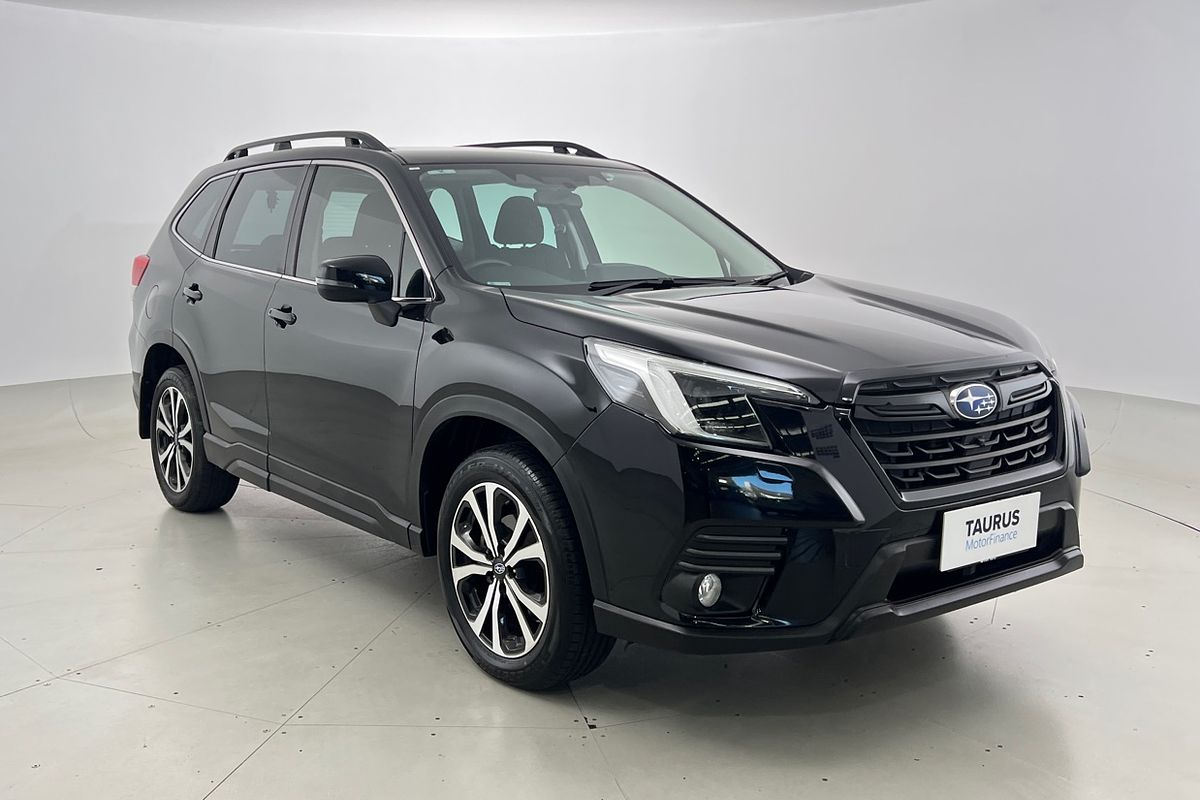 2023 Subaru Forester 2.5i Premium S5