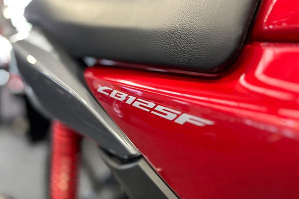 2025 Honda CB125F
