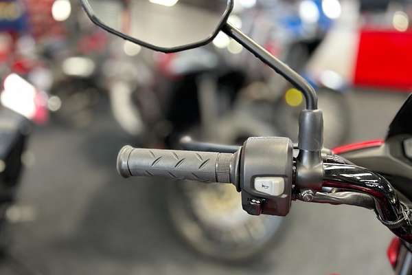 2025 Honda CB125F