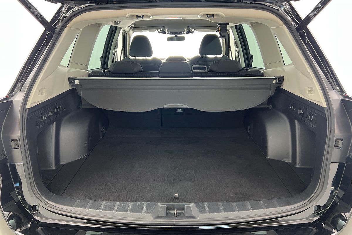 2023 Subaru Forester 2.5i Premium S5