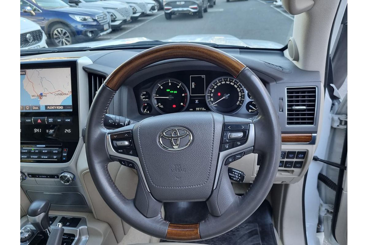 2017 Toyota Landcruiser Sahara VDJ200R