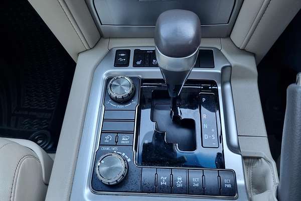 2017 Toyota Landcruiser Sahara VDJ200R