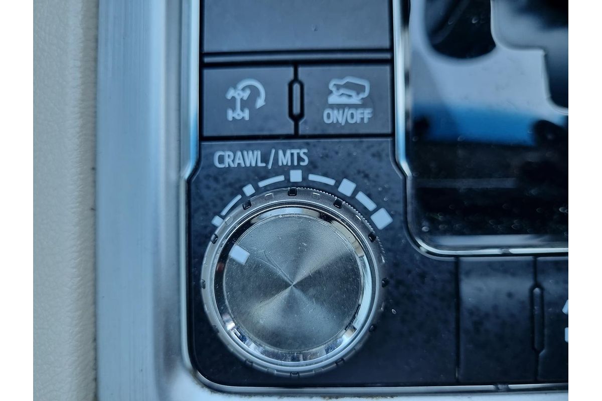 2017 Toyota Landcruiser Sahara VDJ200R