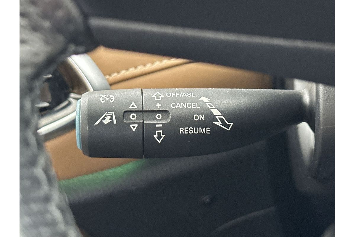 2022 MG HS Essence SAS23