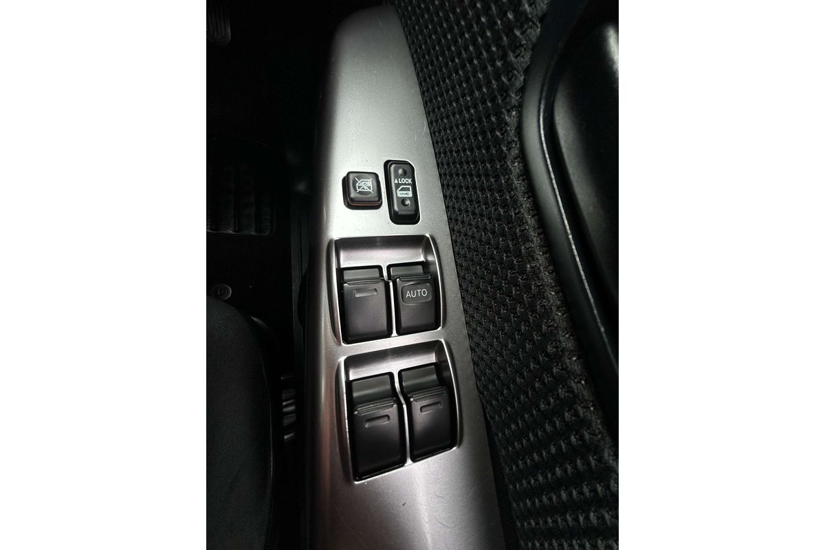 2015 Toyota Hilux SR5 KUN26R 4X4
