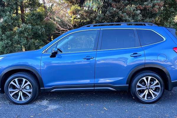 2024 Subaru Forester 2.5i Premium S5