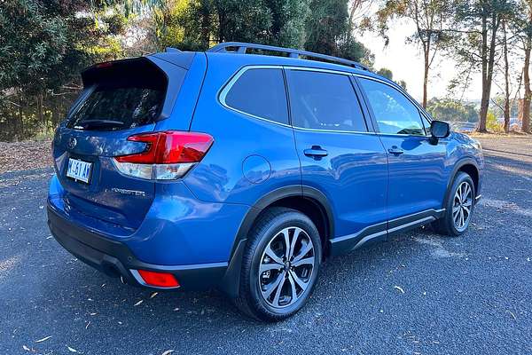 2024 Subaru Forester 2.5i Premium S5
