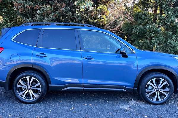 2024 Subaru Forester 2.5i Premium S5