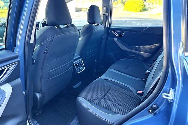 2024 Subaru Forester 2.5i Premium S5