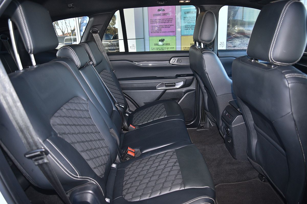 2024 Ford Everest Platinum