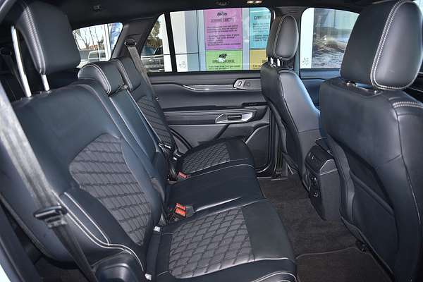2024 Ford Everest Platinum
