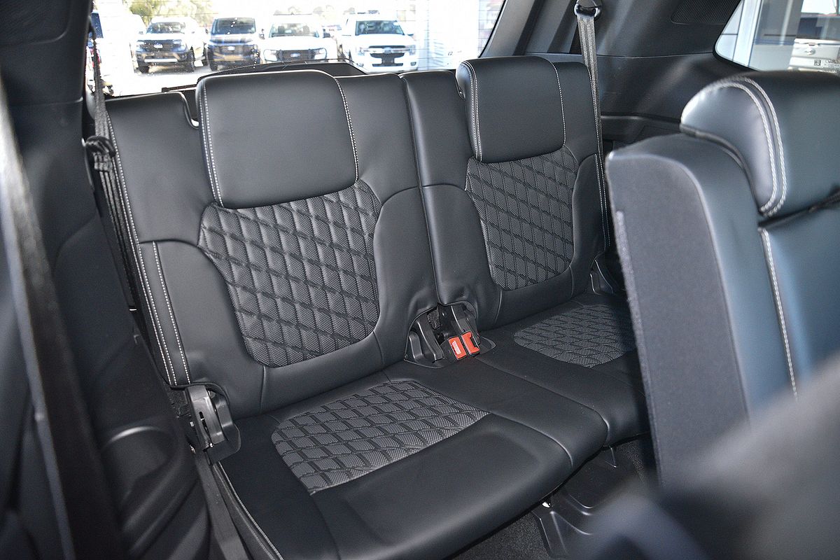 2024 Ford Everest Platinum