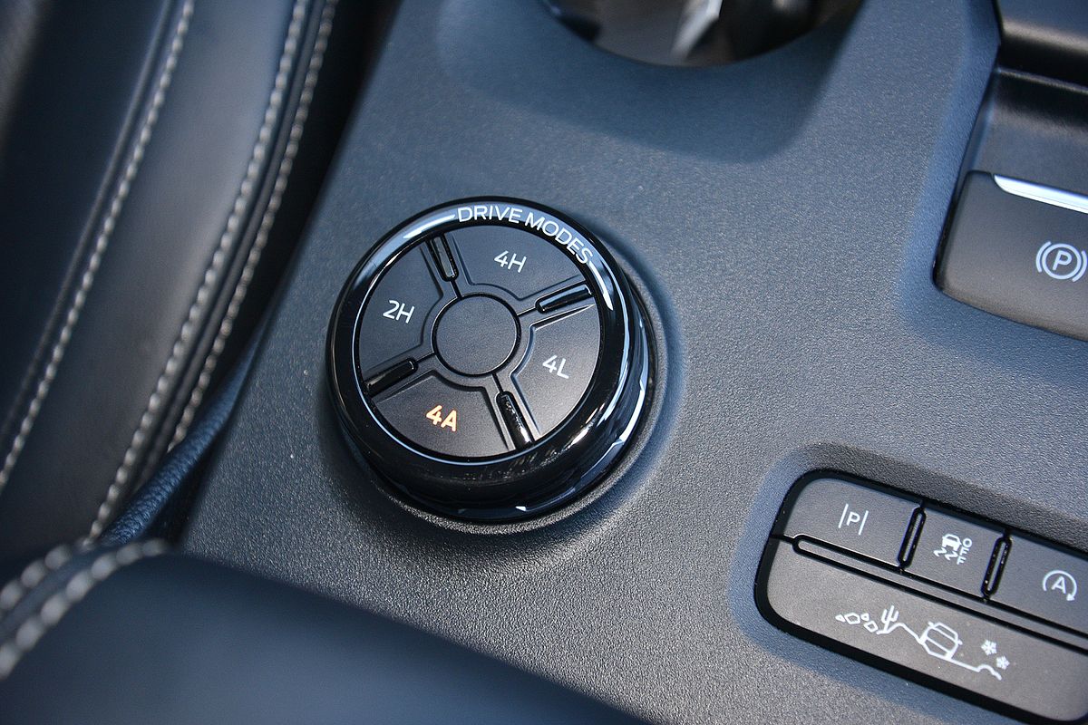 2024 Ford Everest Platinum