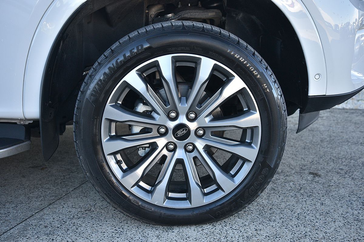 2024 Ford Everest Platinum
