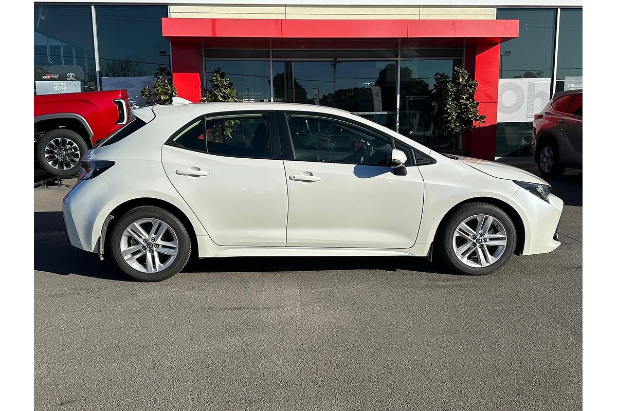 2020 Toyota Corolla Ascent Sport MZEA12R