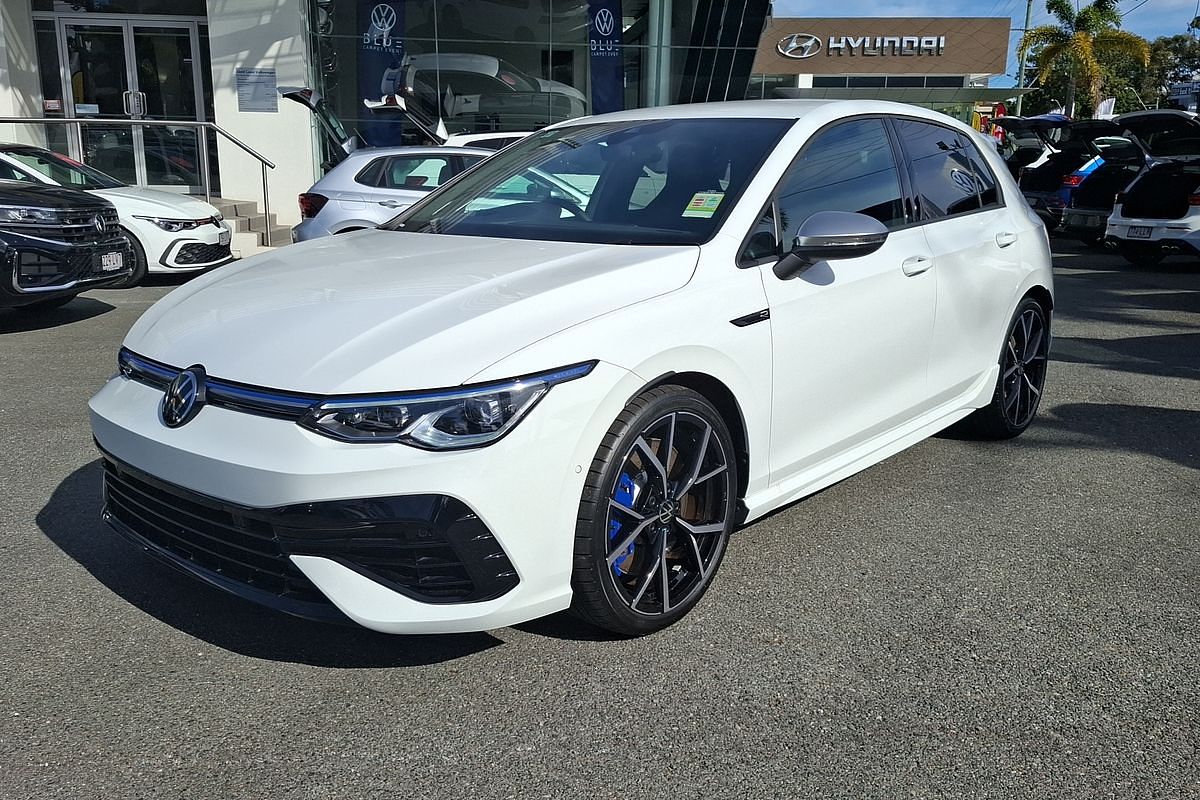 2024 Volkswagen Golf R 8