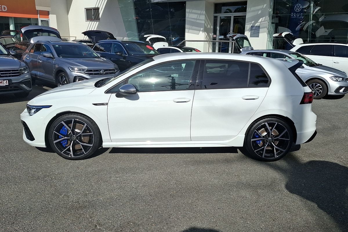 2024 Volkswagen Golf R 8