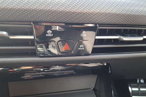 2024 Volkswagen Golf R 8