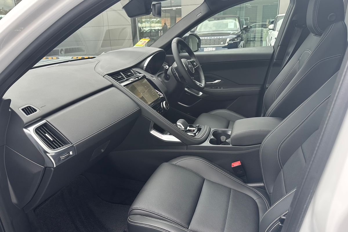 2024 Jaguar E-PACE P250 R-Dynamic SE X540