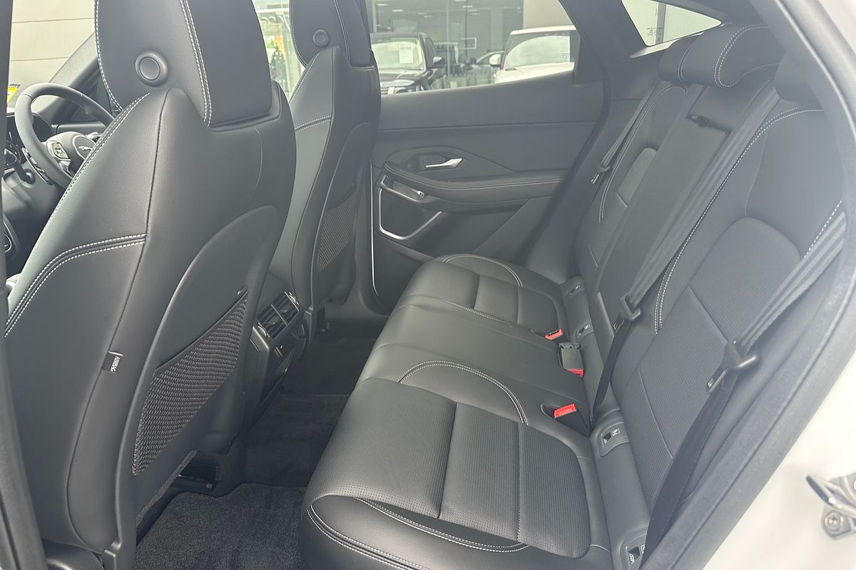 2024 Jaguar E-PACE P250 R-Dynamic SE X540