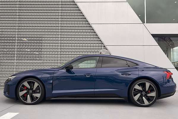 2023 Audi e-tron GT F83