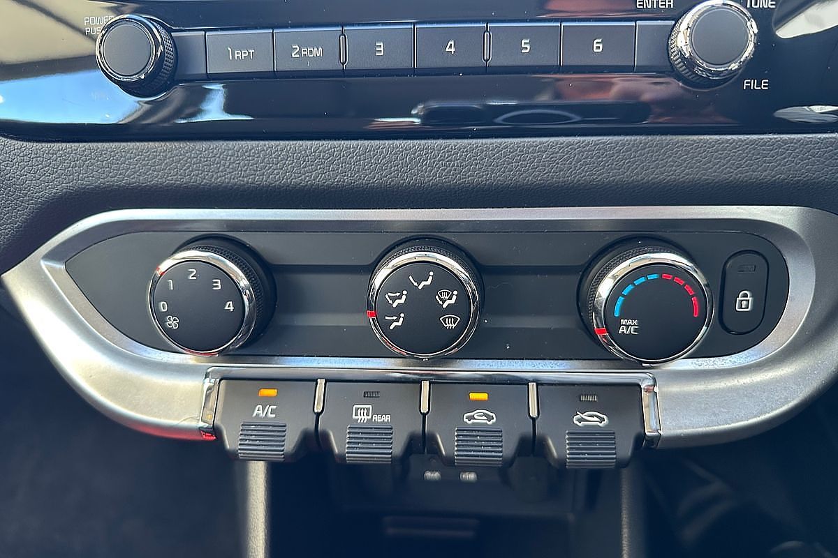 2015 Kia Rio S UB