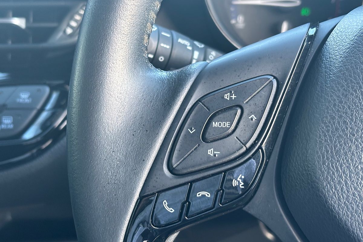 2020 Toyota C-HR NGX10R