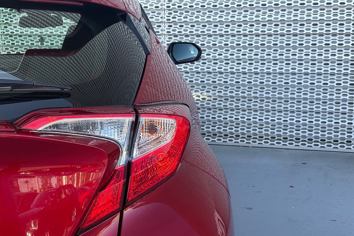 2020 Toyota C-HR NGX10R
