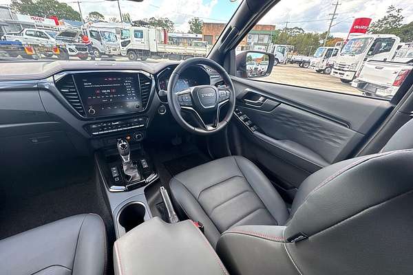 2024 Isuzu D-MAX X-TERRAIN  4X4