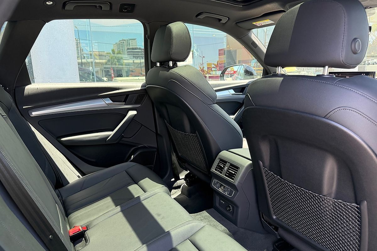 2024 Audi Q5 45 TFSI Sport FY