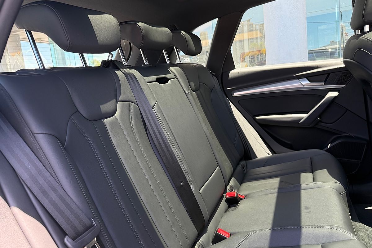 2024 Audi Q5 45 TFSI Sport FY