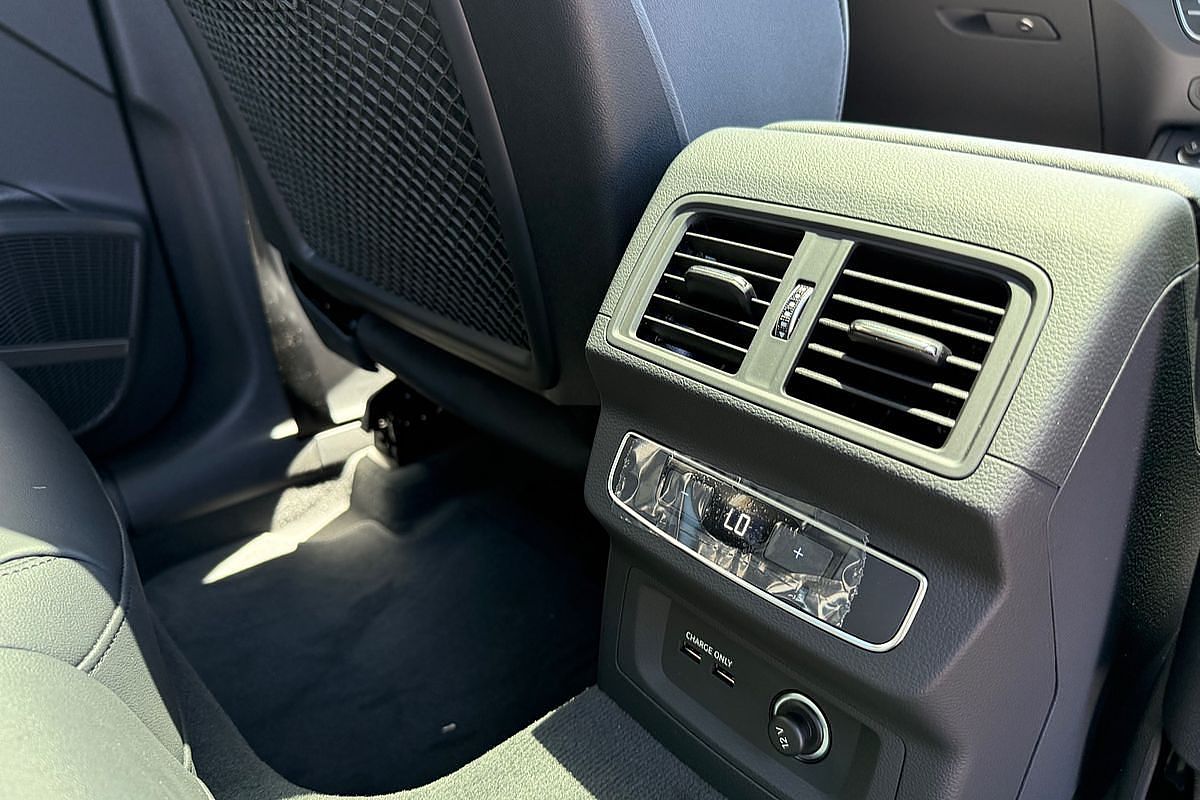 2024 Audi Q5 45 TFSI Sport FY