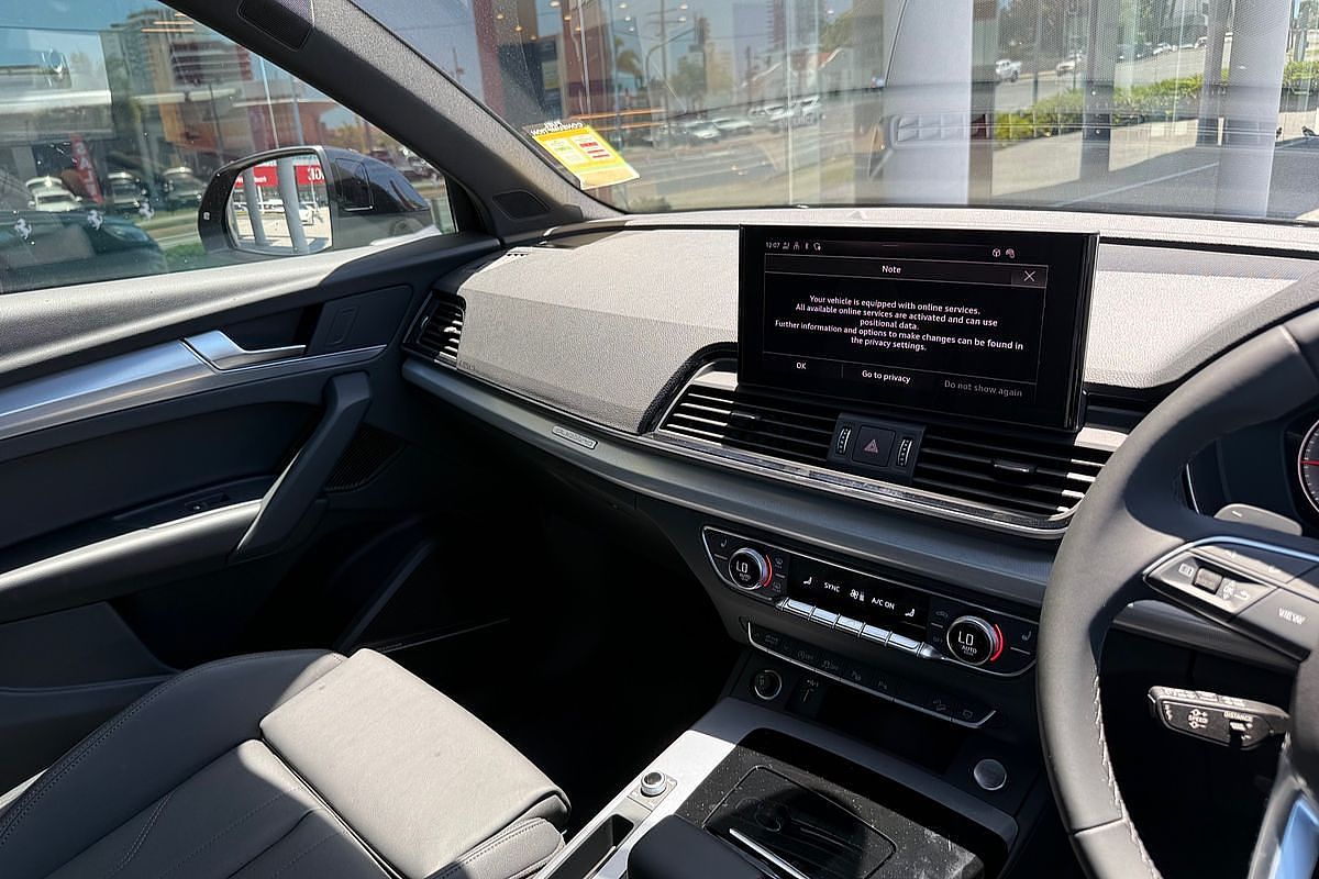 2024 Audi Q5 45 TFSI Sport FY
