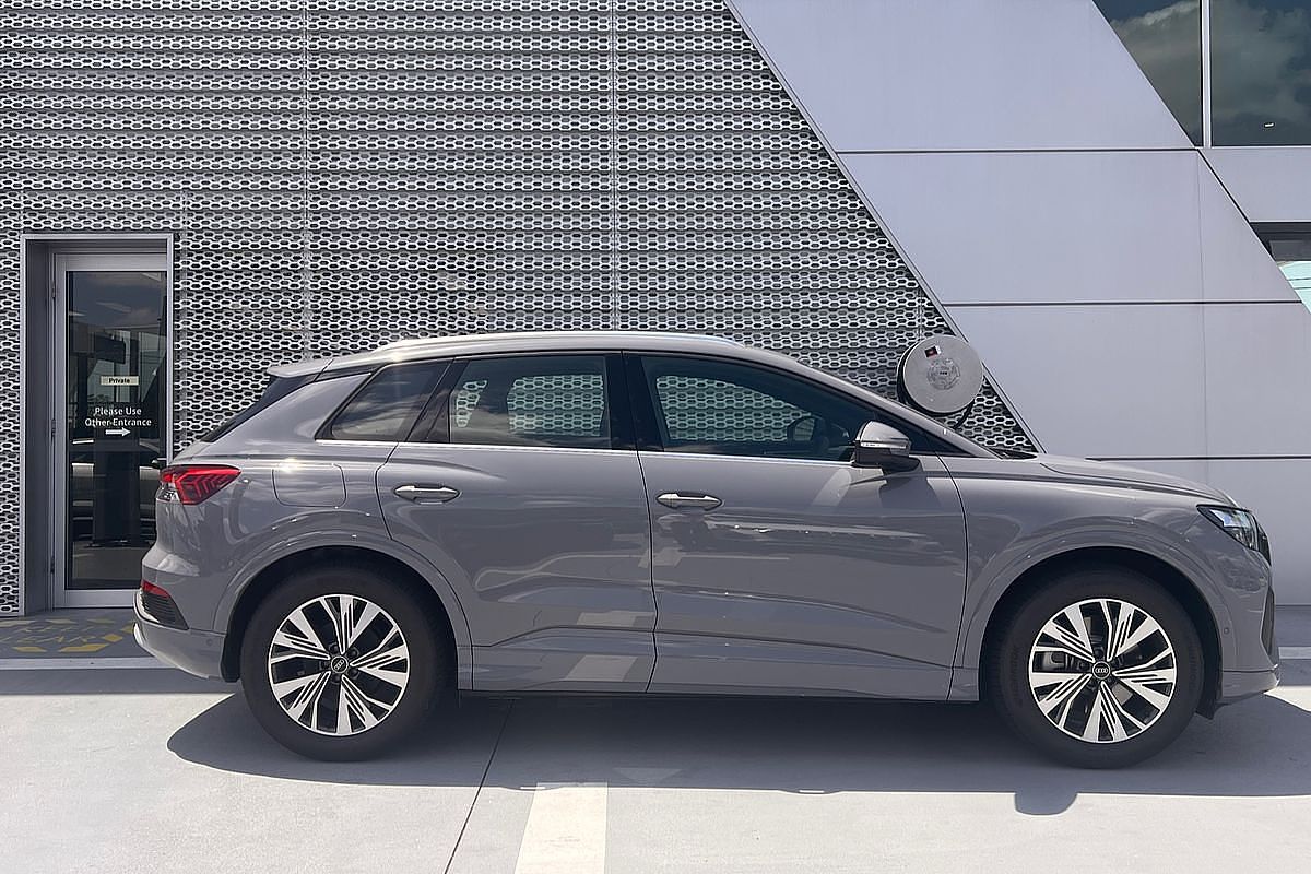 2024 Audi Q4 e-tron 45 F4