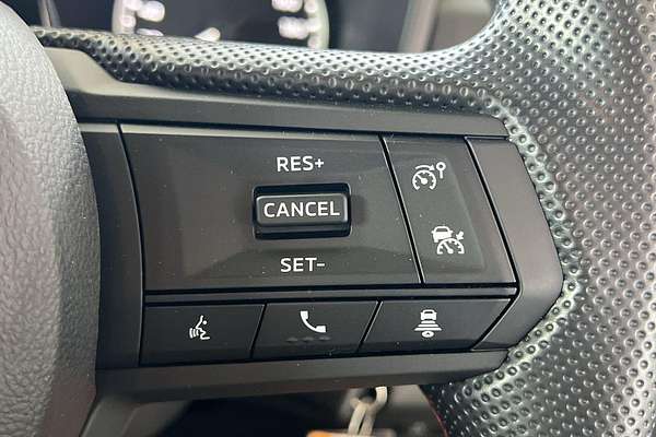 2025 Mitsubishi Triton GLX MV 4X4