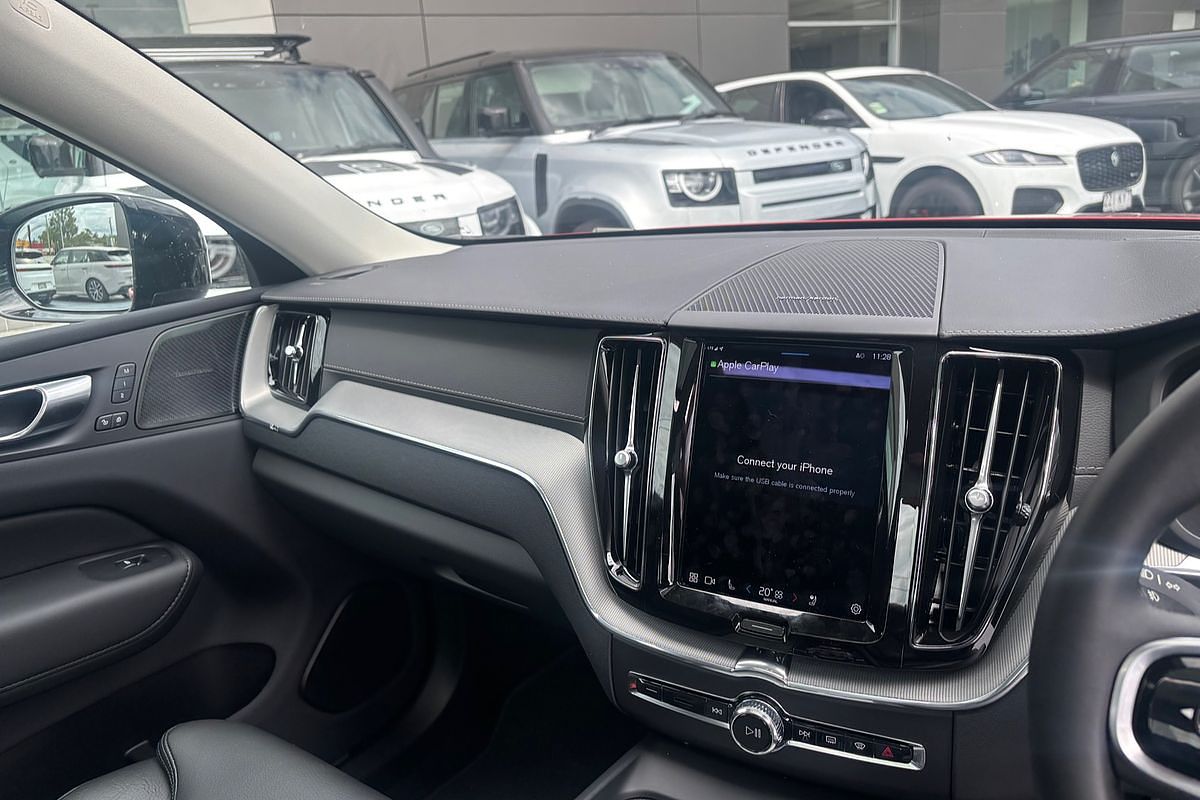 2023 Volvo XC60 Ultimate B6 Dark
