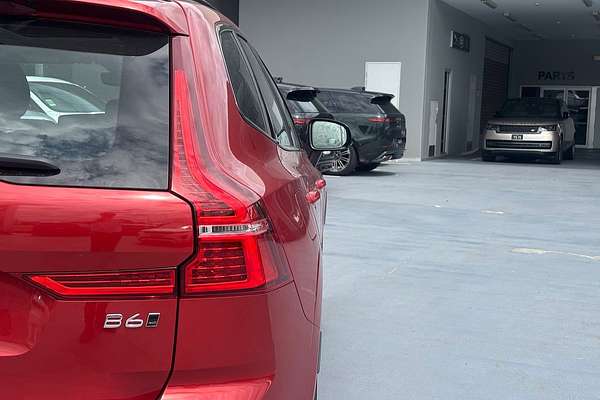 2023 Volvo XC60 Ultimate B6 Dark