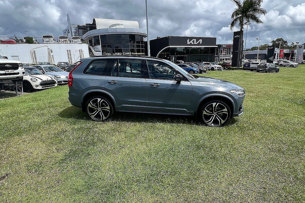 2023 Volvo XC90 Ultimate B6 Dark