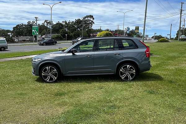 2023 Volvo XC90 Ultimate B6 Dark