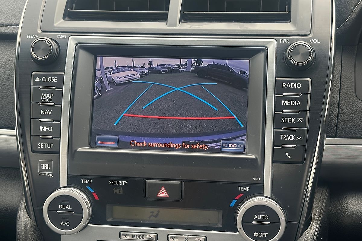 2013 Toyota Camry Hybrid HL AVV50R