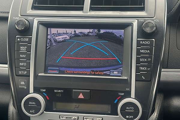2013 Toyota Camry Hybrid HL AVV50R