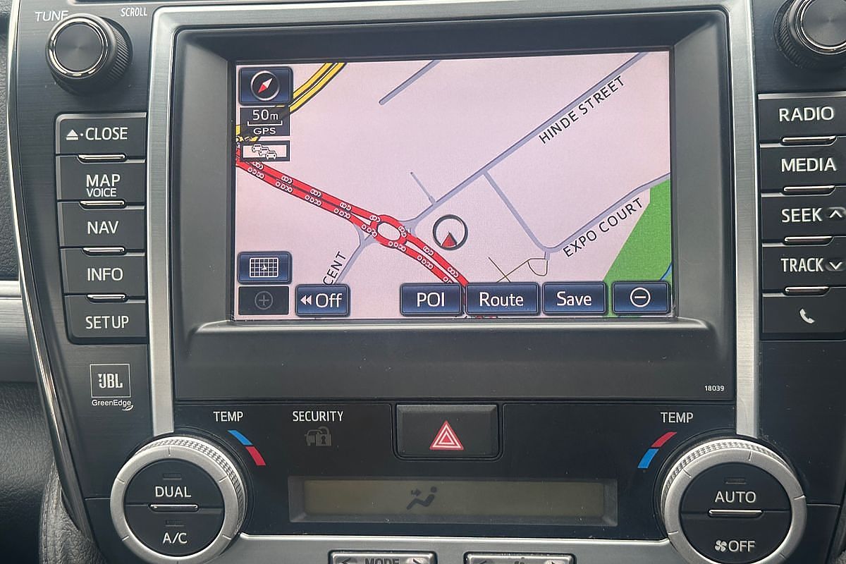 2013 Toyota Camry Hybrid HL AVV50R