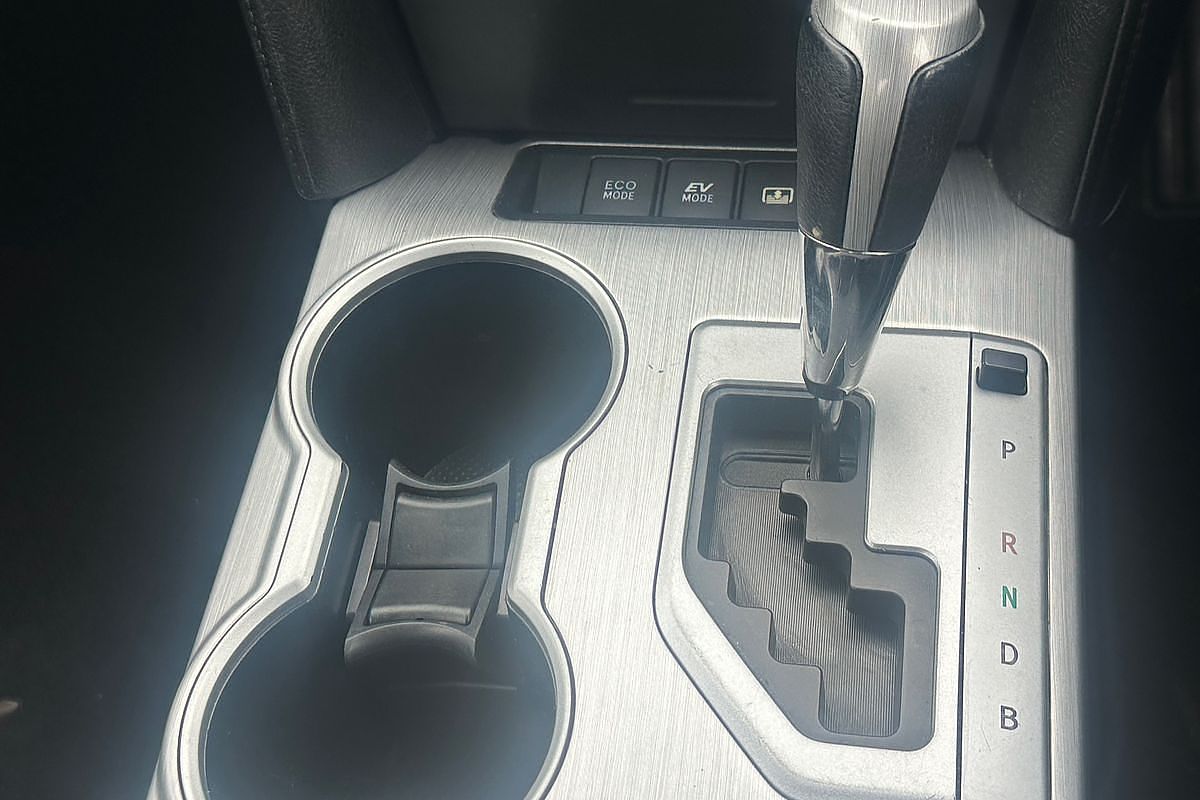 2013 Toyota Camry Hybrid HL AVV50R