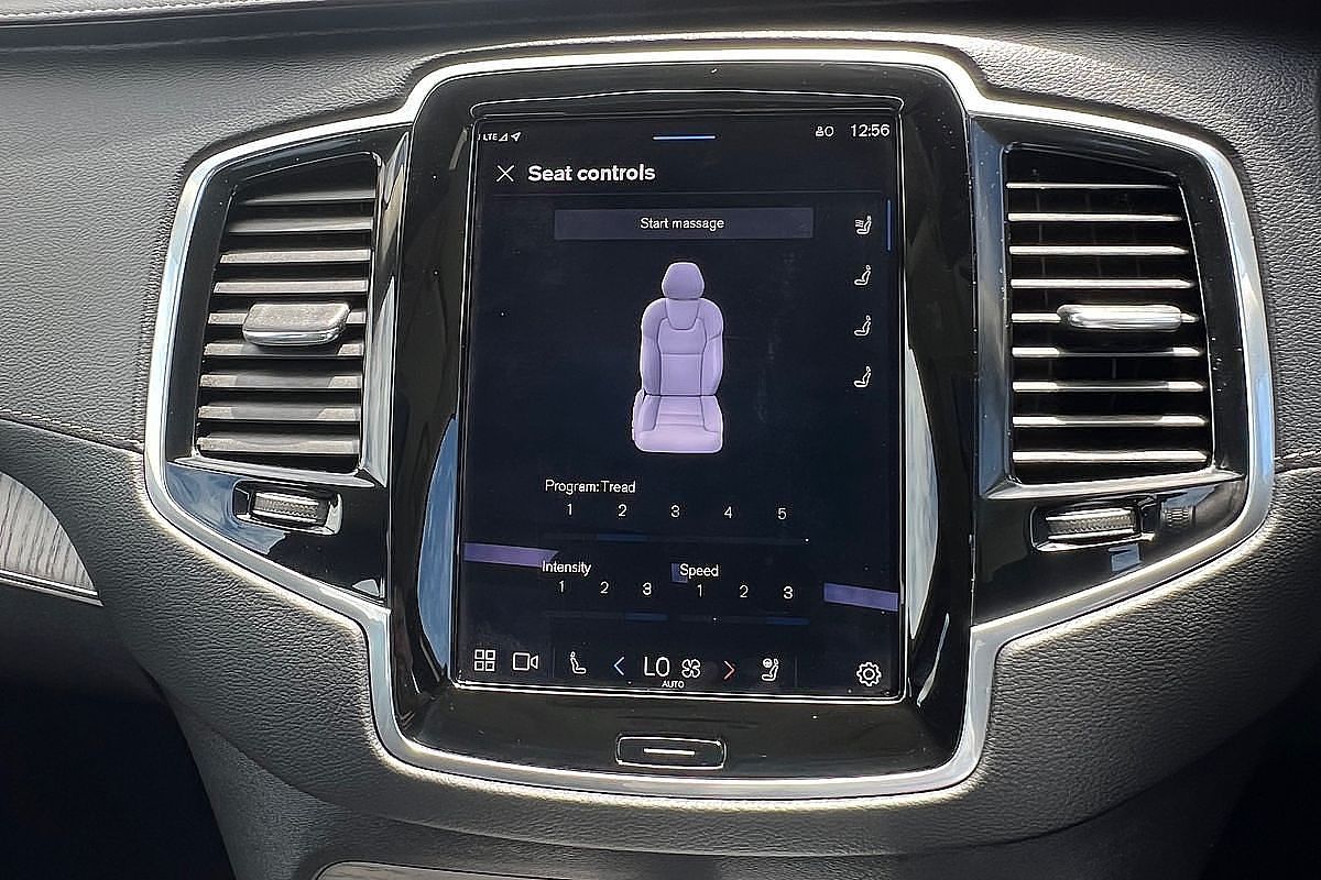 2023 Volvo XC90 Ultimate B6 Dark