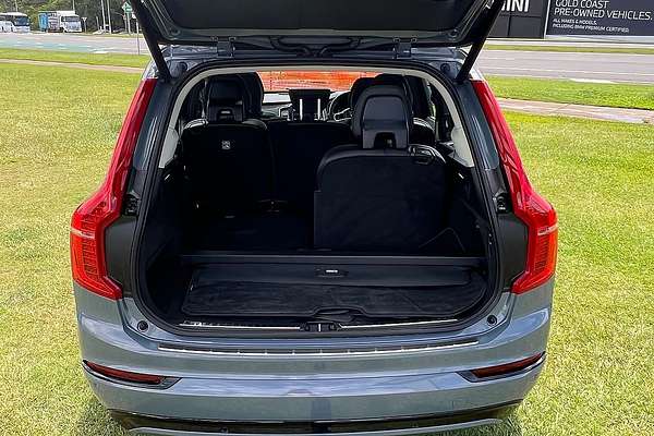 2023 Volvo XC90 Ultimate B6 Dark
